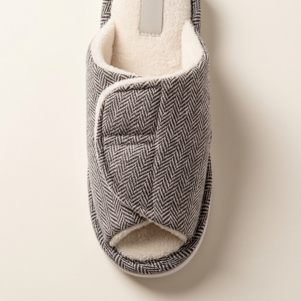 Velosria Herringbone Open-Toe Mule Slipper